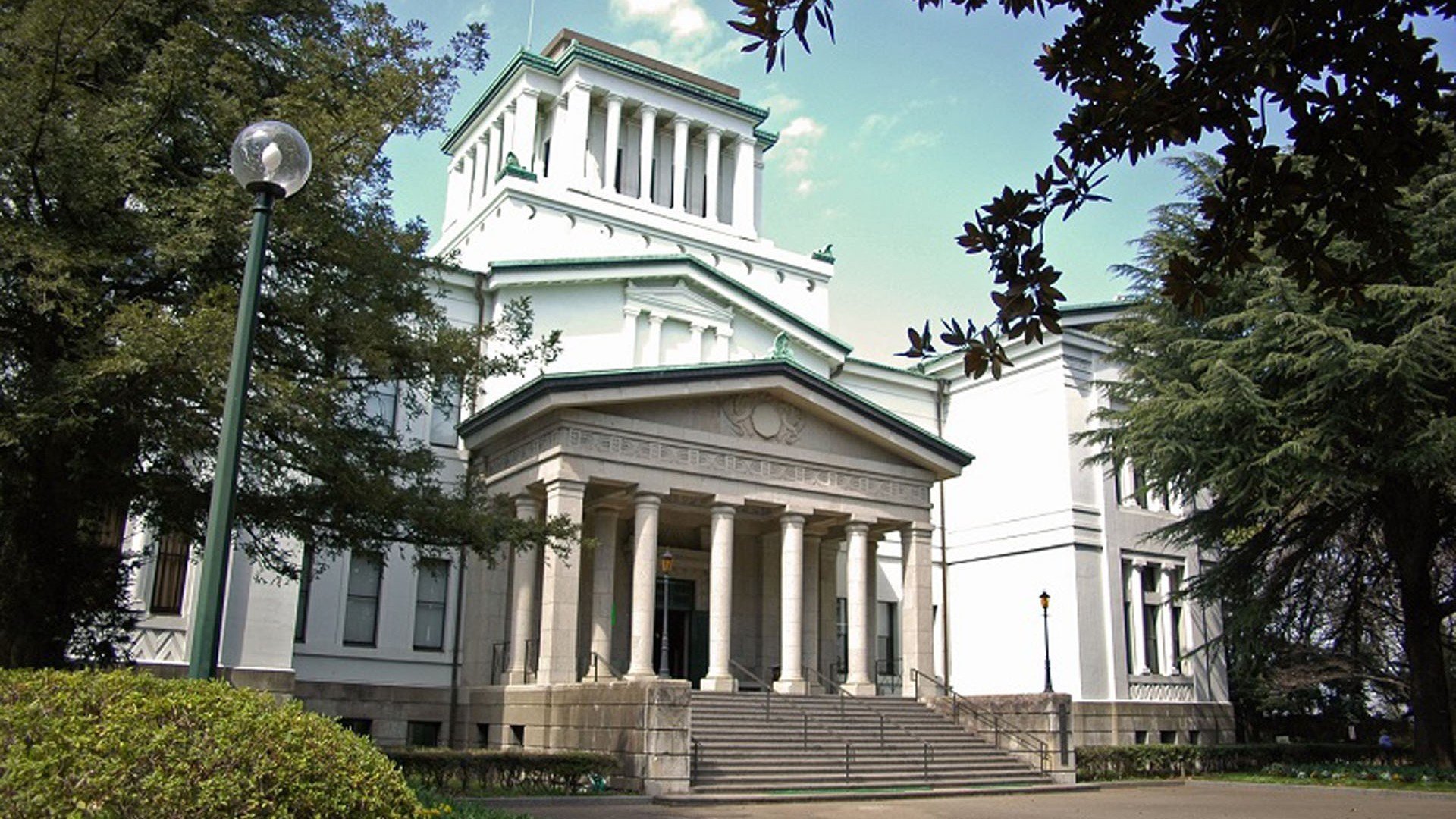 🏛️ 요코하마시 오쿠라야마 기념관 이미지 1